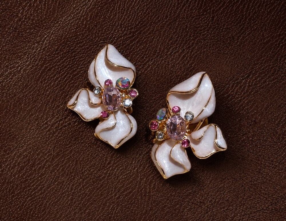 Anthropologie Flower Earrings Half VTG CZ Boho Retro White Crystal Cottagecore